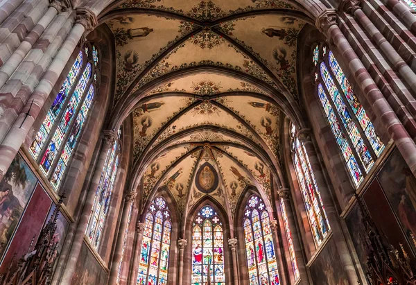 Cattedrale di Obernai, Alsazia, Francia — Foto Stock