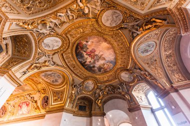 Avusturyalı Anne Apartmanları, Paris, Fransa