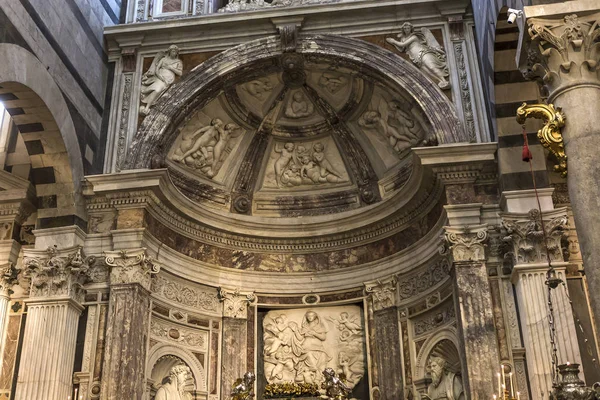 Εσωτερικούς χώρους και λεπτομέρειες για Pisa καθεδρικός ναός, Πίζα, Ιταλία — Φωτογραφία Αρχείου