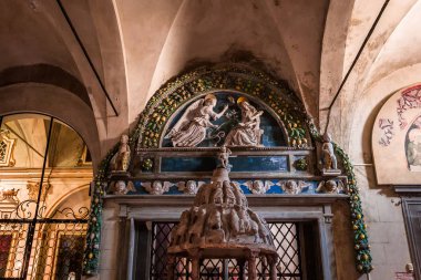 İç kısımlar San Frediano Bazilikası, Lucca, İtalya