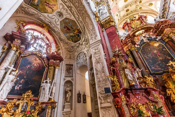 Szent ignác templom, Prága, Cseh Köztársaság — Stock Fotó