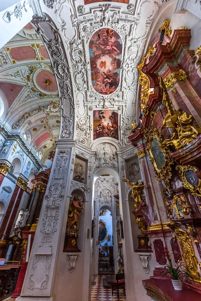 Igreja Saint ignatius, Praga, República Checa — Fotografia de Stock