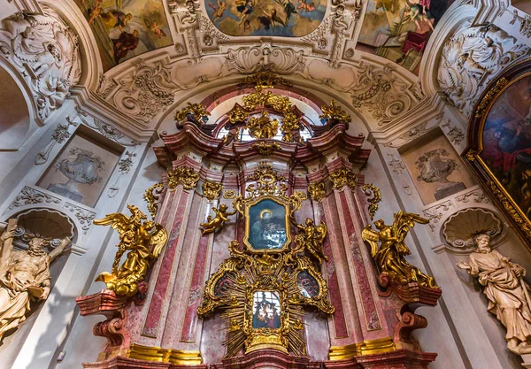Szent ignác templom, Prága, Cseh Köztársaság — Stock Fotó