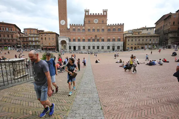 Piazza del campo, siena, italia — Foto de Stock