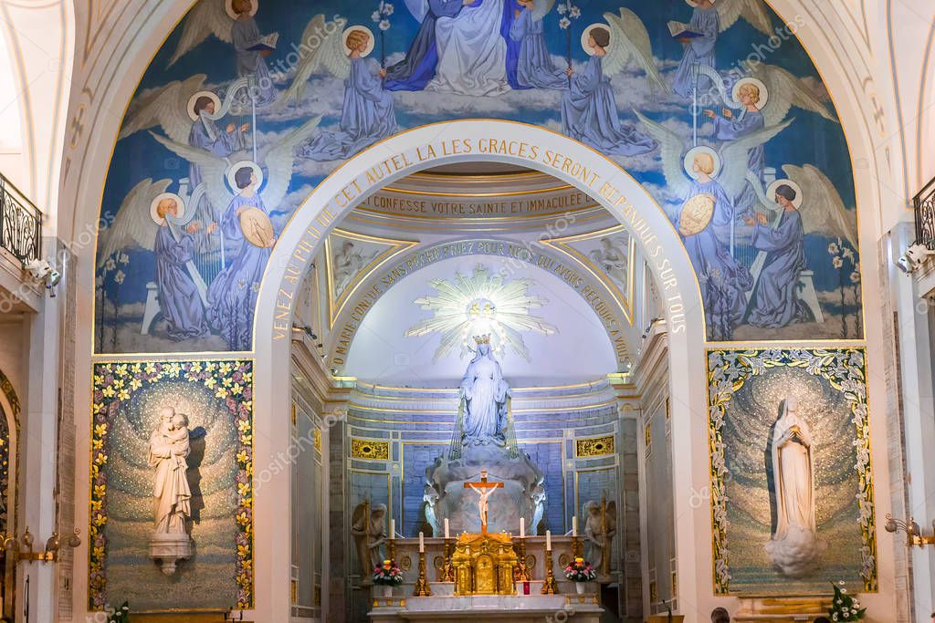 Capilla De La Milagrosa En Paris www.deperu.com