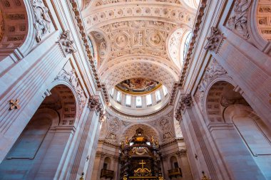 Kilise Val de Grace, Paris, Fransa