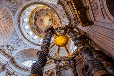 Kilise Val de Grace, Paris, Fransa