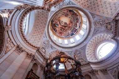 Kilise Val de Grace, Paris, Fransa