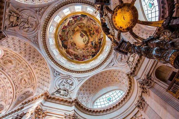 Igreja do Val de Grace, Paris, França — Fotografia de Stock