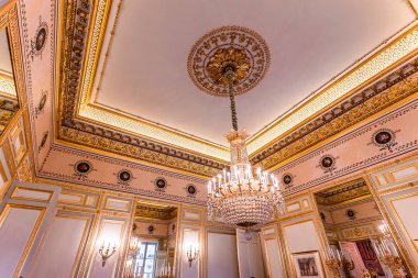Anayasa Konseyi, İçişleri, Paris, Fransa