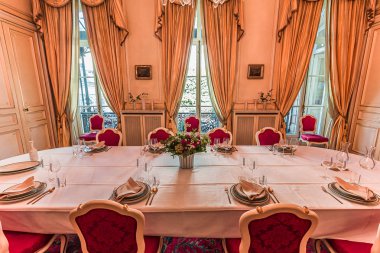 Avusturya Büyükelçiliği, İçişleri, Paris, Fransa