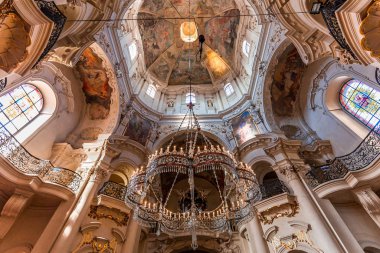 Mesto, Prag 'daki Aziz Nicholas, Çek Cumhuriyeti