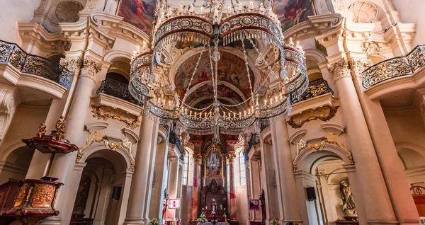 Mesto, Prag 'daki Aziz Nicholas, Çek Cumhuriyeti — Stok fotoğraf