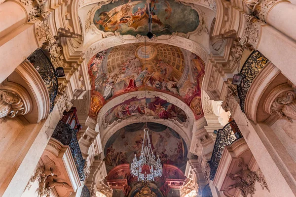 San Nicolás en Nove Mesto, Praga, República Checa — Foto de Stock