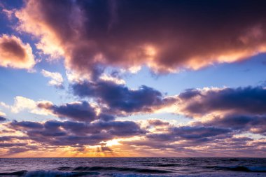 Sarasota, Florida 'da bir plajda gün batımı