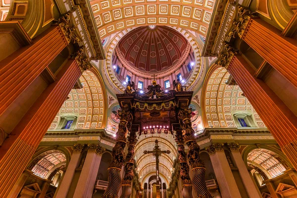 Maria Königin der Welt Basilika, Montreal, Quebec, Kanada — Stockfoto