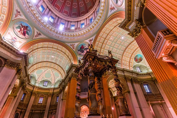 Maria Königin der Welt Basilika, Montreal, Quebec, Kanada — Stockfoto