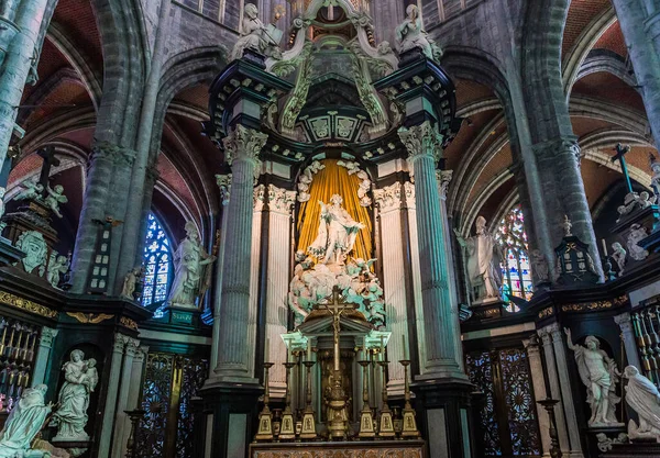 2014年7月31日ベルギー ゲント 2014年7月31日ベルギー ゲントのサン バヴォン大聖堂の内部 — ストック写真