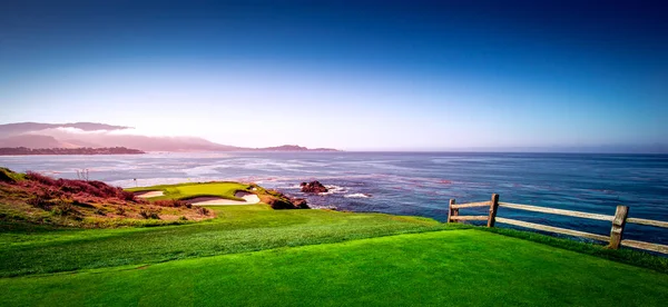 Pebble Beach Golfkenttä Monterey Kalifornia Usa — kuvapankkivalokuva