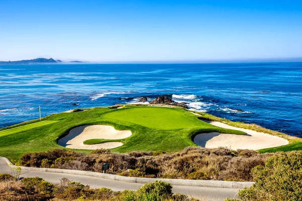 Pebble Beach Golfkenttä Monterey Kalifornia Usa — kuvapankkivalokuva