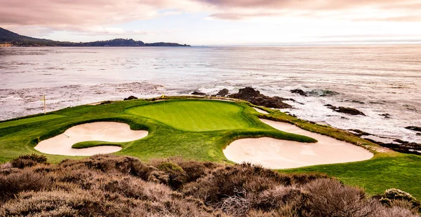 Pebble Beach Golfkenttä Monterey Kalifornia Usa — kuvapankkivalokuva