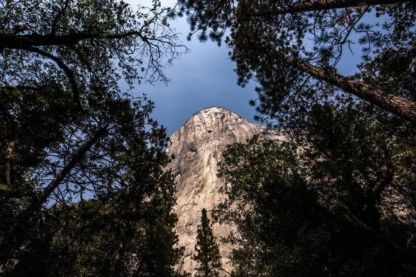 Światowej Sławy Ściana Wspinaczkowa Capitan Park Narodowy Yosemite Kalifornia Usa — Zdjęcie stockowe