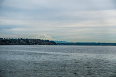 Bulutlu Mount Rainier 4