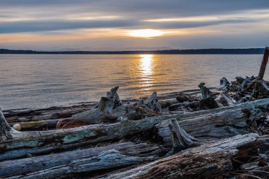 Bulutlu gün batımı 2