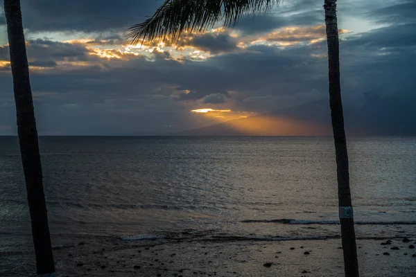 Maui puesta del sol sobre Molokai 3 — Foto de Stock