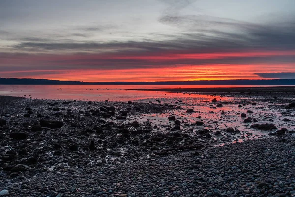 Schitterende kustlijn zonsondergang 3 — Stockfoto