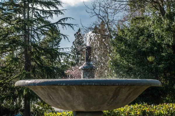 Fontaine dans le Wnd — Photo