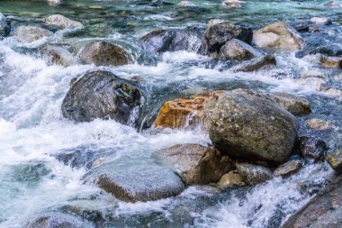 Creek Whitewater Arkaplanı 5