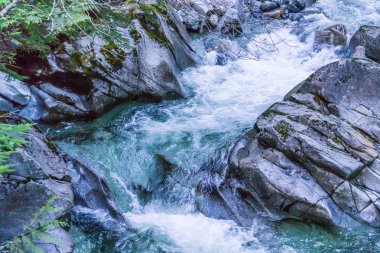 Creek Whitewater ve Kayalıklar 5