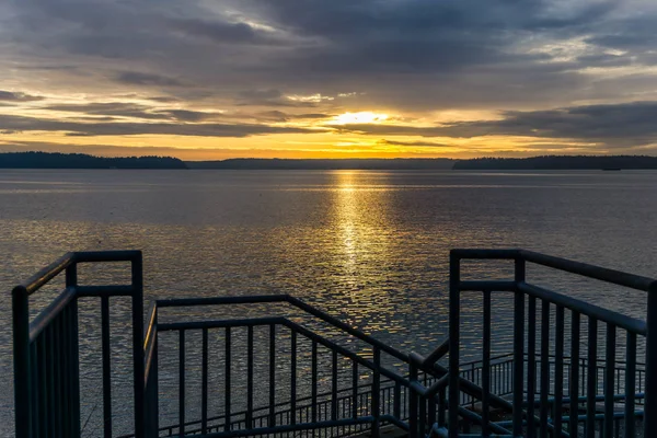 Bulutlu Gün Batımı