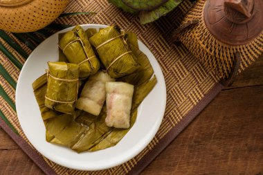 yapışkan pirinç ile muz