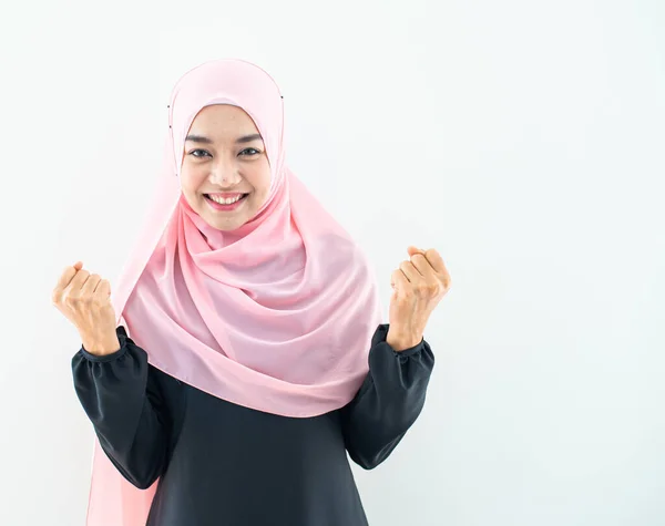 Retrato Metade Comprimento Bela Mulher Muçulmana Asiática Vestindo Trajes Negócios — Fotografia de Stock