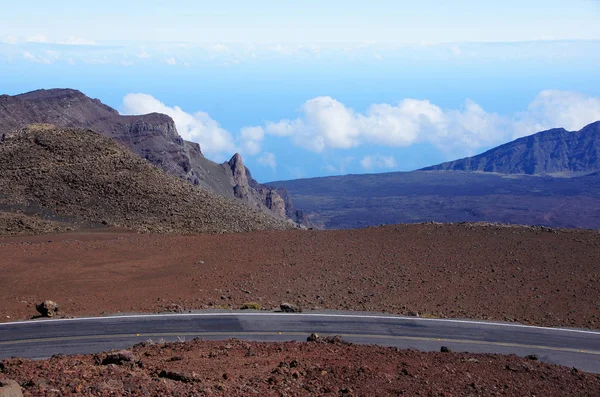 Street para Mauna-Kea-Observatory, Havaí, EUA — Fotografia de Stock