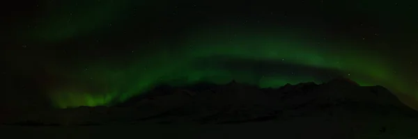 Luzes do norte perto de Tromso, Noruega — Fotografia de Stock