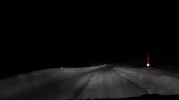 Nacht rijden in Troms, Noorwegen — Stockvideo