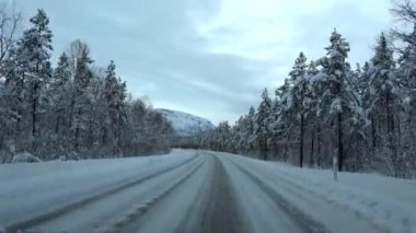 Narwik, Norveç'e E6 yönünde sürücü