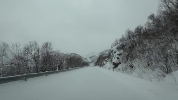 Диск на на E10 під час blizzard, Норвегія — стокове відео