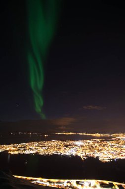 Tromso, Norveç üzerinden Kuzey ışıkları