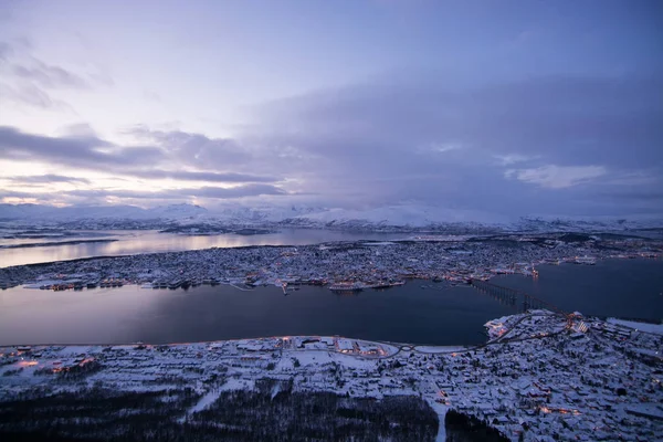 Západ slunce nad Tromso, Norsko — Stock fotografie