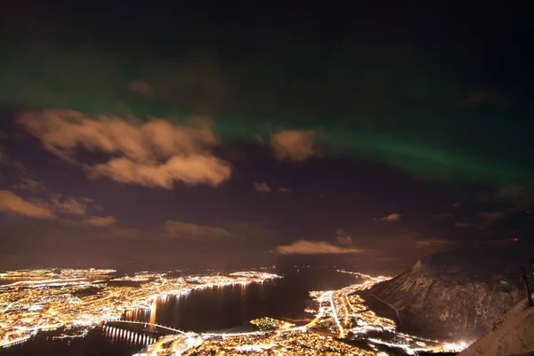 Polární záře nad Tromso, Norsko — Stock fotografie