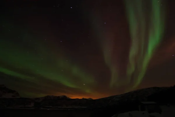 Northern Lights di Bremnes dekat Harstad, Norwegia — Stok Foto