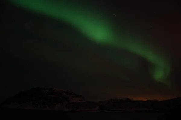 Northern Lights em Bremnes perto de Harstad, Noruega — Fotografia de Stock