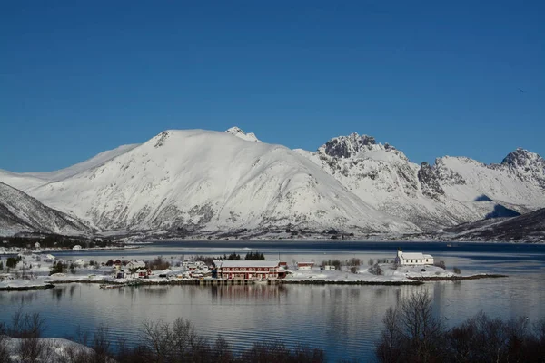 Sildpollnes εκκλησία, Lofoten της Νορβηγίας — Φωτογραφία Αρχείου