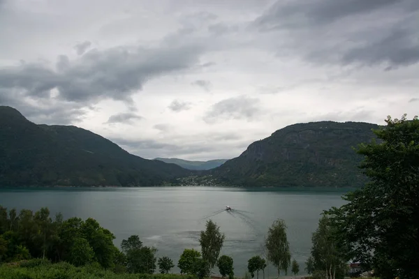 Lustrafjorden, Sogn og Fjordane, Noruega —  Fotos de Stock