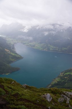 Hoven dağın, Nordfjord, Norveç görünümünden