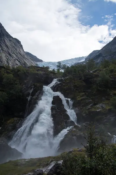 Briksdalsbreen, Sogn og Fjordane, Noruega — Foto de Stock